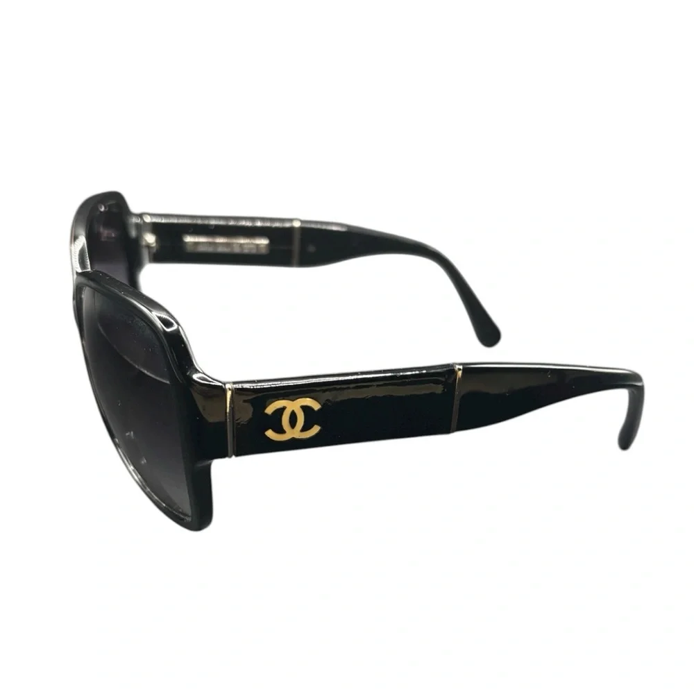 Chanel Oversized Black Sunglasses - Picture 4 of 7